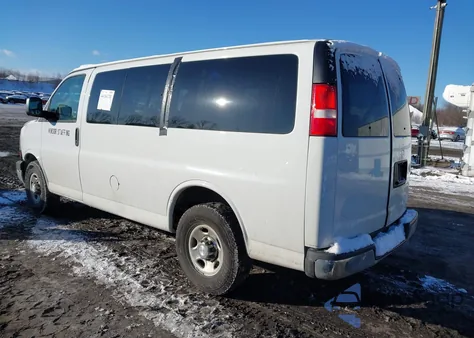2018 Chevrolet Express 2500 Lt z USA, uszkodzony, nr VIN 1GAWGFFG1J1243527